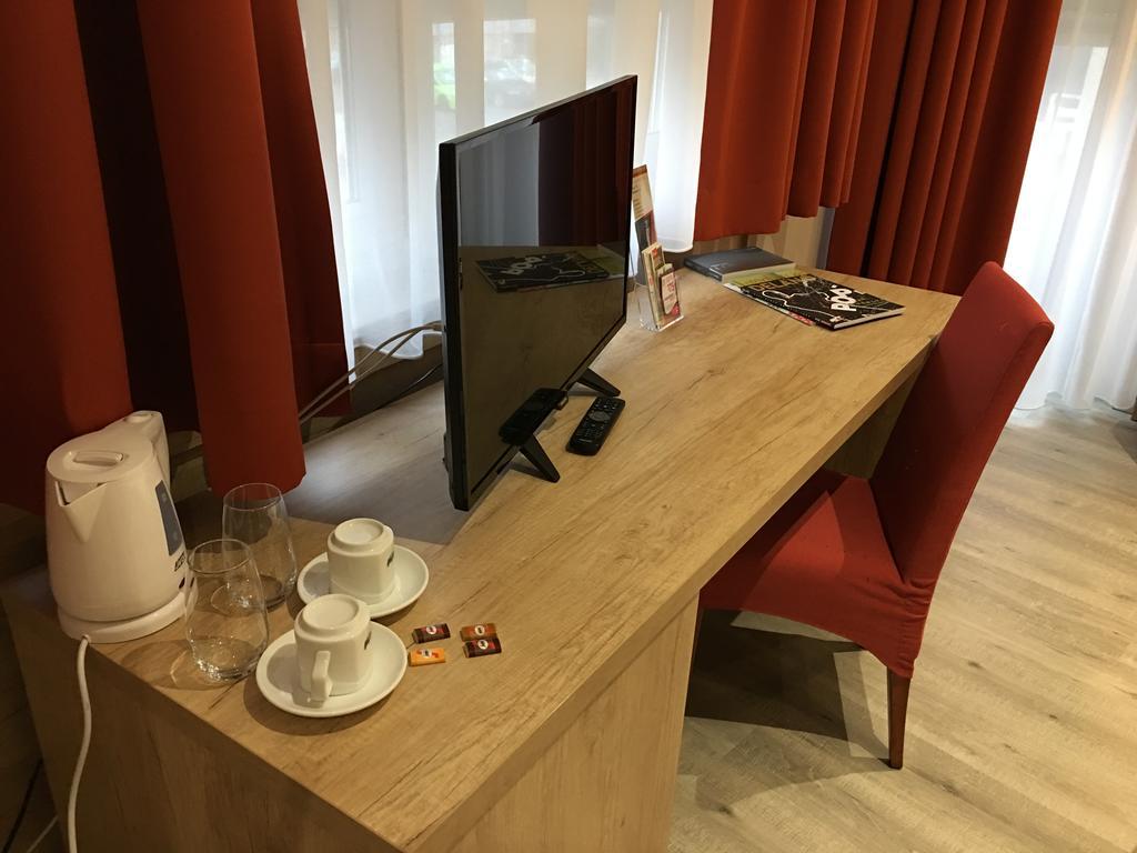 Auberge La Veranda Hesperange Екстер'єр фото