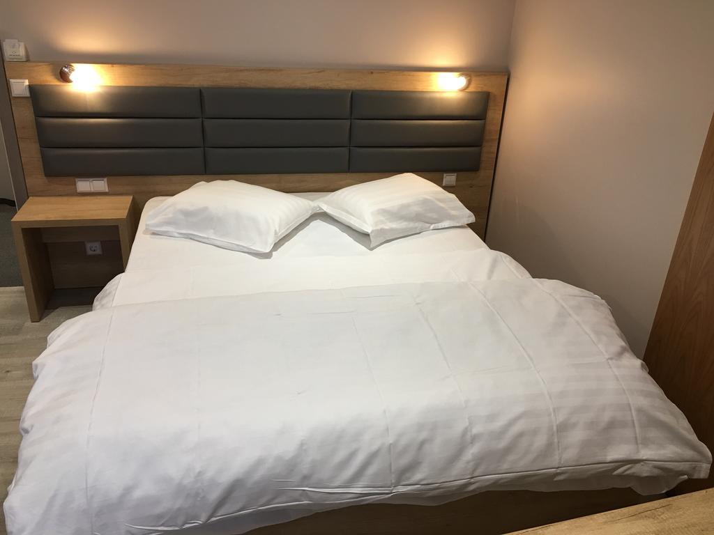 Auberge La Veranda Hesperange Екстер'єр фото