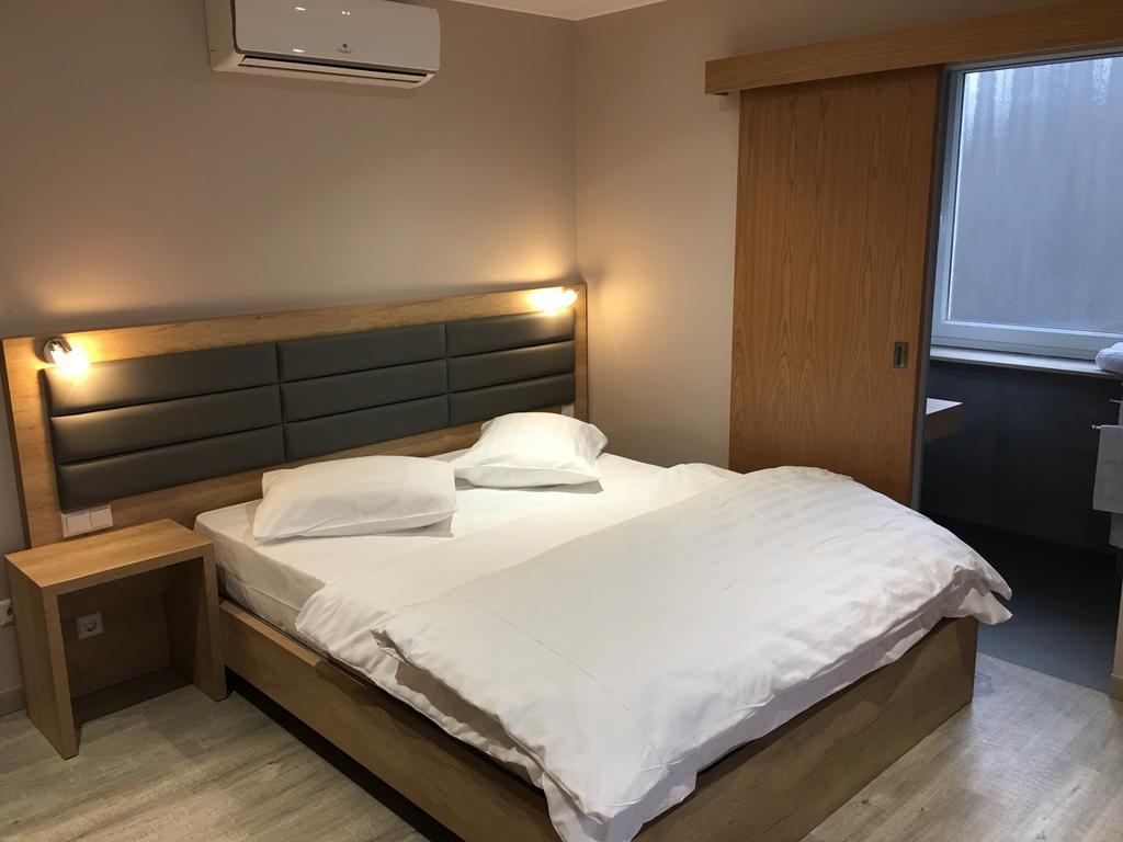 Auberge La Veranda Hesperange Екстер'єр фото