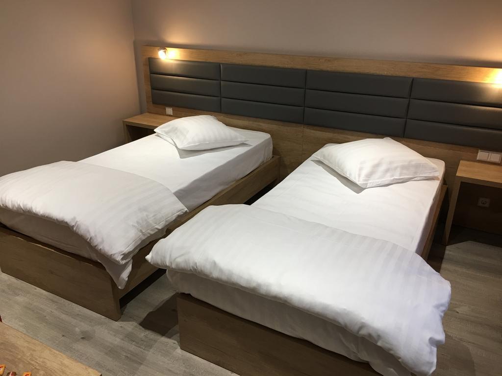 Auberge La Veranda Hesperange Екстер'єр фото